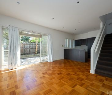 2/30 Heller Street, Brunswick - Photo 5