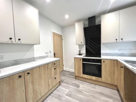 2 bedroom terraced house to rent - Photo 4