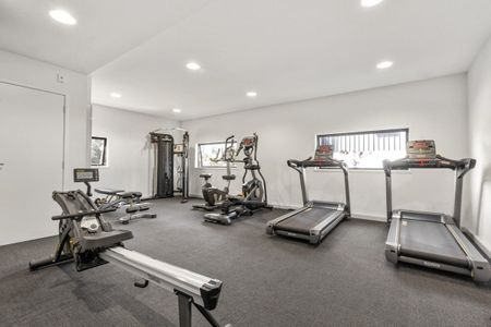 Immaculate Ground Floor One Bedroom Apartment - Photo 3