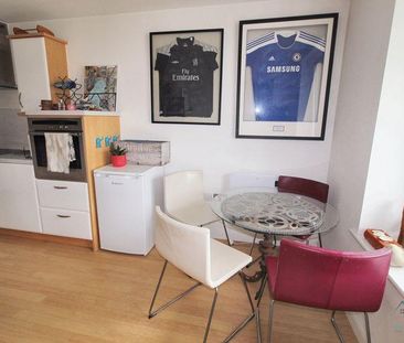 2 bedroom apartment to rent - Photo 5