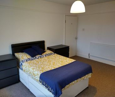 Aerospace & Engineering in Filton – Airbus, BAE Systems, Rolls-Royc... - Photo 3