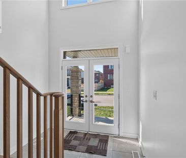 57 WINTERGREEN Crescent, Caledonia, Ontario, N3W0H5 - Photo 3