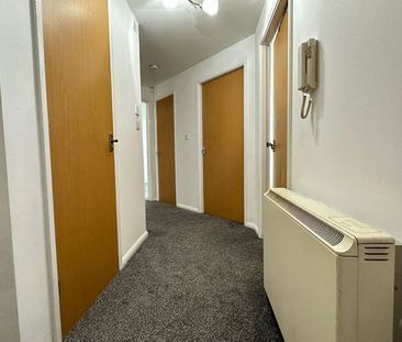 Lever Court, Blackburn - Photo 2