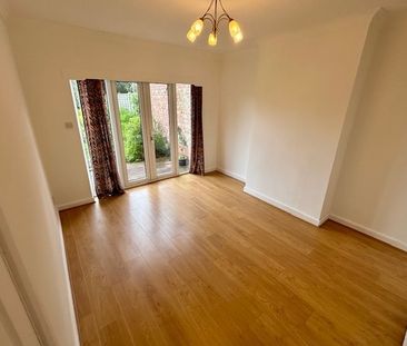 Wellington Grove, Solihull - Photo 1