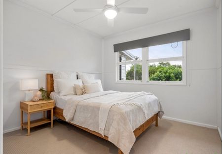 Large Backyard ! - Photo 2