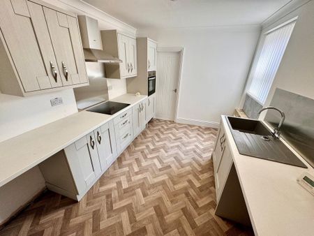 4 bedroom terraced house to rent - Photo 5