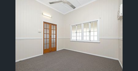 Charming & Convenient Living in Central Pimlico - Photo 3