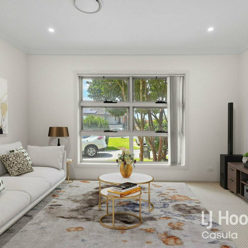 Spacious 4-Bedroom Family Home - Photo 1