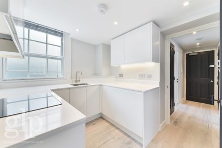 1 Bedroom Flat, Lisle Street, Covent Garden, WC2H - Photo 3