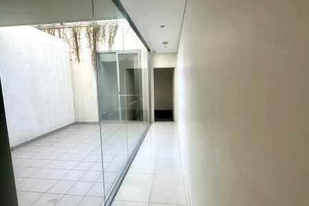3 BEDROOM + STUDY IN PRIME LOCATION - Photo 5