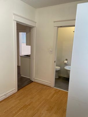 188 Carillion St - Photo 1