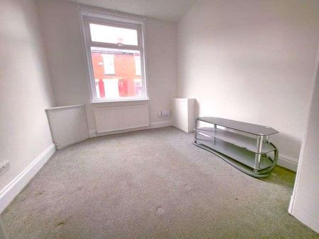 Driffield Street, Manchester, M14 - Photo 2