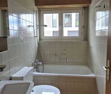 Central Studio with Balcony - Photo 4