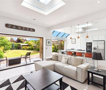 5 bedroom detached house to rent - Photo 4