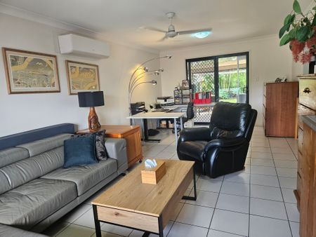 Upper Coomera - Photo 3