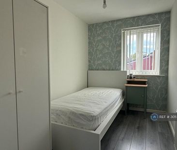 3 bedroom terraced house to rent - Photo 5