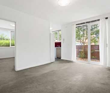 1/32 Davison Street, - Photo 1