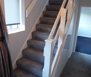 Laburnum Drive, Armthorpe, DN3 - Photo 4