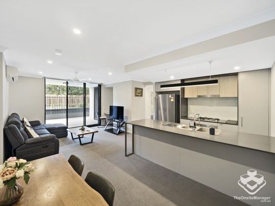 Furnished Modern 3 Bedroom Apartment for Rent - Photo 1