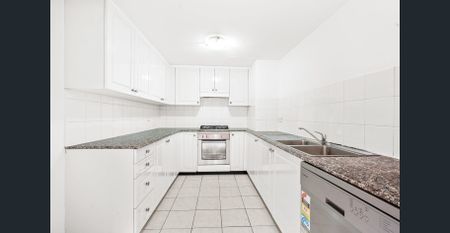 Stylish urban living in Darlinghurst - Photo 2