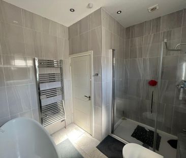 1 bedroom property to rent - Photo 4