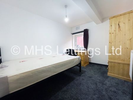 5 Bedroom Mid Terraced House for rent in Brudenell Street - Photo 3