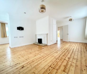 3 bedroom bungalow to rent - Photo 1