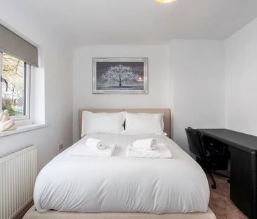 3 Bed Terraced House, Woodside Road, NG9 - Photo 4