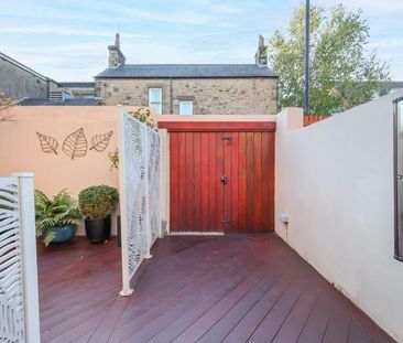 4 bedroom terraced house to rent - Photo 4