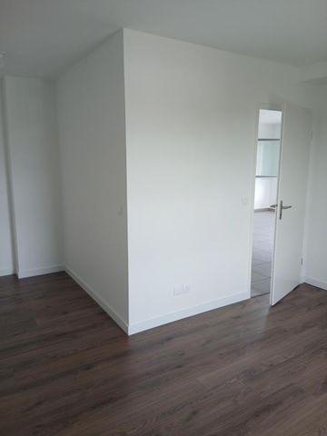 SANS FRAIS D'AGENCE - GRAND T3 AVEC BALCON - BRUGES - Photo 3