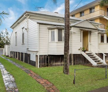 Experience the Vibrant New Farm Lifestyle! - Photo 6