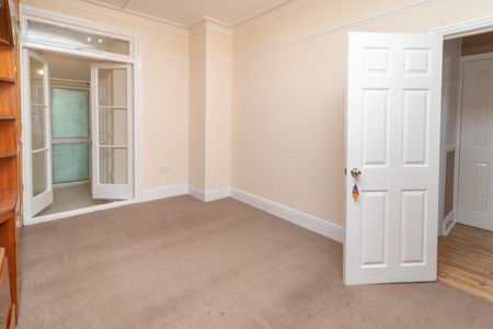 Room in a Shared House, Melrose Avenue, CR4 - Photo 2