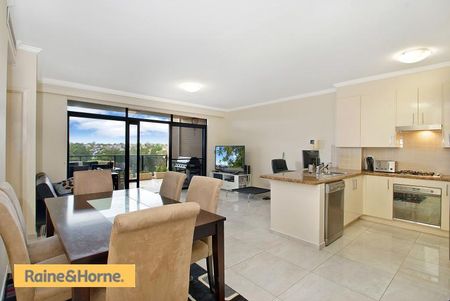 Immaculate Sun-filled 2 Bedroom Apartment | Stunning Panoramic Outlook - Photo 2