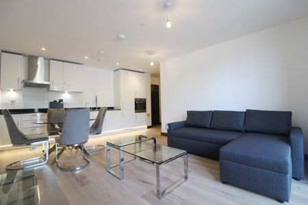 Riverside View, Reading, RG1 6FF - Photo 2