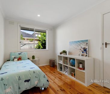 Sunlit Living in a Prime Forest Hill Location - Photo 5