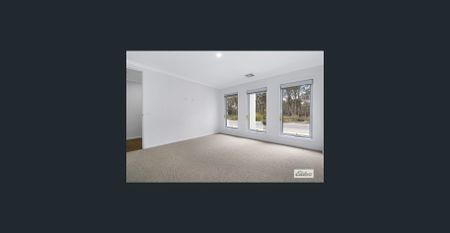 Stylish 4-Bedroom Family Home – Comfort, Space & Convenience - Photo 3