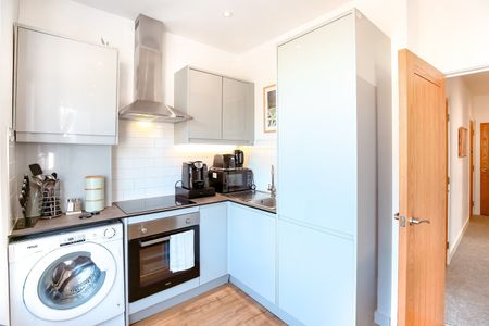 1 Bed Flat, Ditchling Rd, BN1 - Photo 2