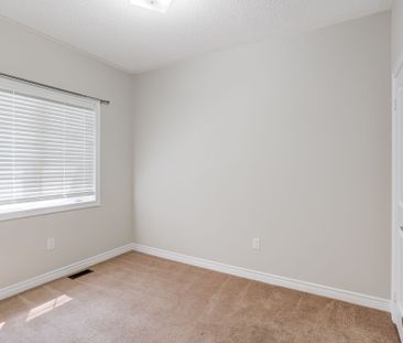 For Lease - 22 Goulston Street, Brampton, Ontario - Photo 3