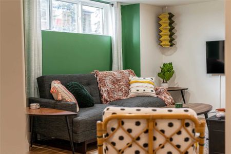 For Lease - 7 Colfax Street Unit# Lower, Toronto, Ontario - Photo 4