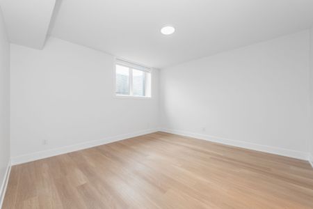 For Lease - 1975 Banff Avenue Unit# B, Hunt Club - South Keys and Area, Ontario - Photo 4