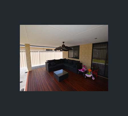 22 Barbarossa Drive, Caversham, WA 6055 - Photo 3
