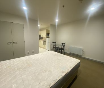 Studio apartment on The Terrace - Photo 3