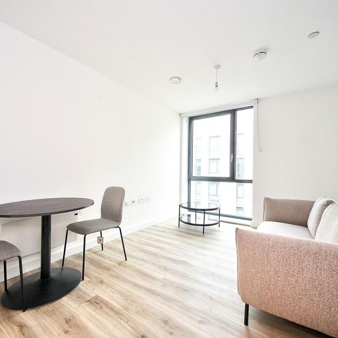 Studio to rent - Photo 1