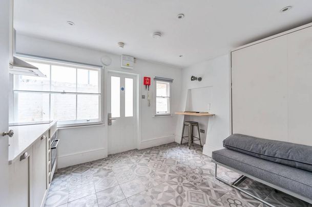 Studio to rent - Photo 1