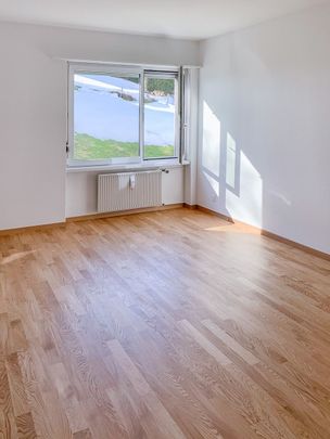 attraktive 4.0-Zi. Wohnung im 1. OG - Photo 1