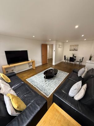 2 Bed Flat, Bourne House, NW1 - Photo 1