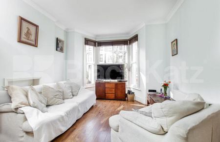 6 bedroom house located in the vibrant Archway area - Photo 2