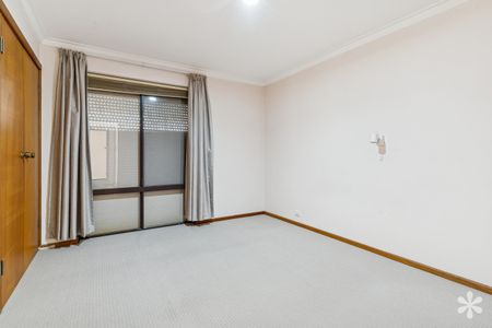 6 Lachlan Road - Photo 2
