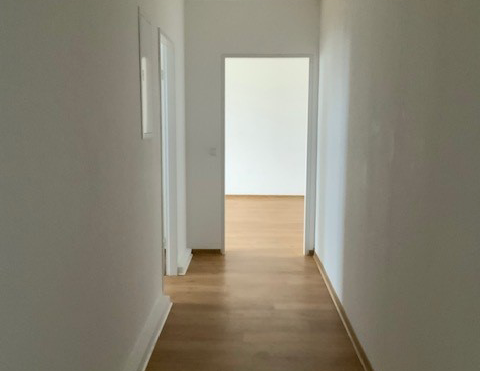 Ab sofort frei! gut geschnittene 2-Zimmer-Wohnung mit Balkon in MG - Wickrath-Mitte - Photo 1