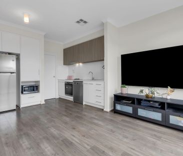 Two bedroom townhouse - Photo 5